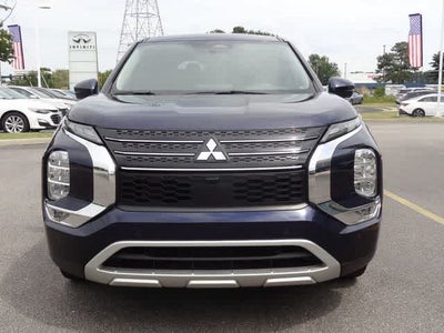 2024 Mitsubishi Outlander SE