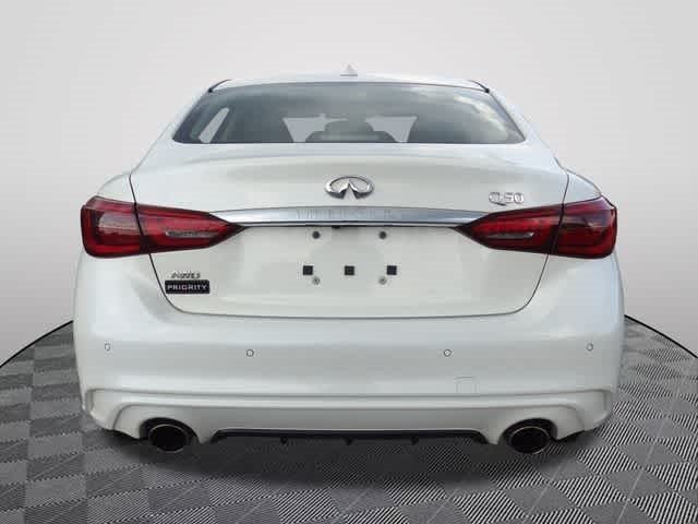 2023 INFINITI Q50 LUXE