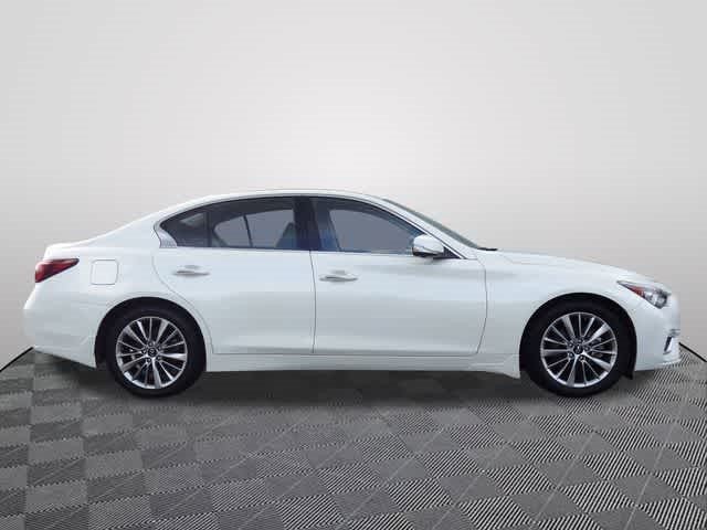 2023 INFINITI Q50 LUXE