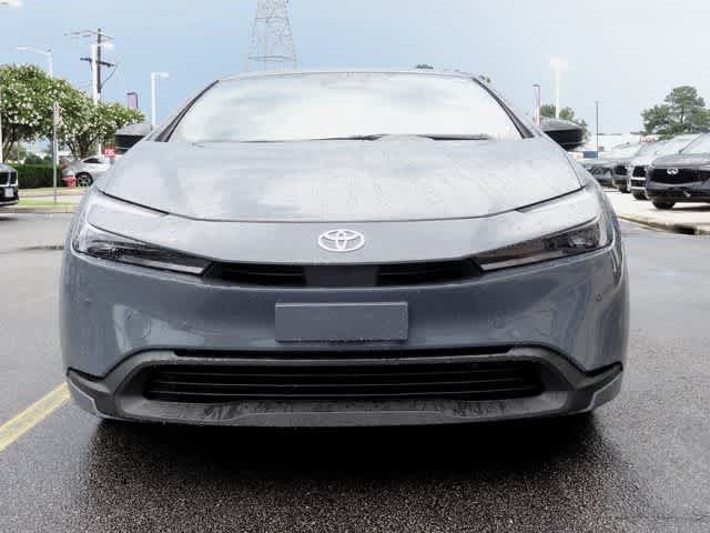 2025 Toyota Prius LE