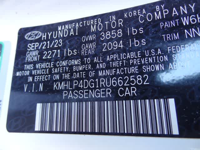 2024 Hyundai Elantra Limited
