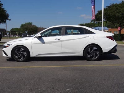2024 Hyundai Elantra Limited