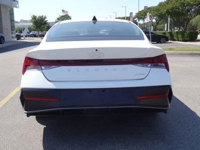 2024 Hyundai Elantra Limited