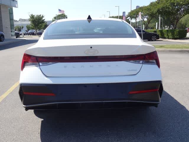 2024 Hyundai Elantra Limited