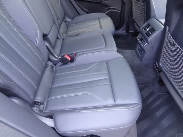 2024 Audi Q5 S line Premium Plus